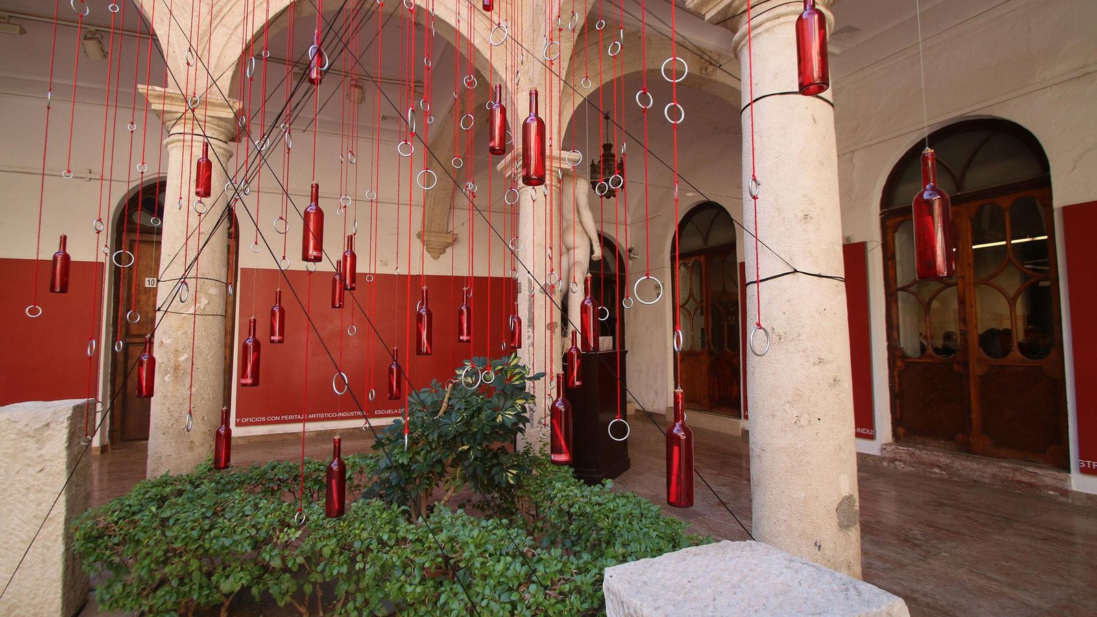 Instalación en la Escuela de Arte de Almería.