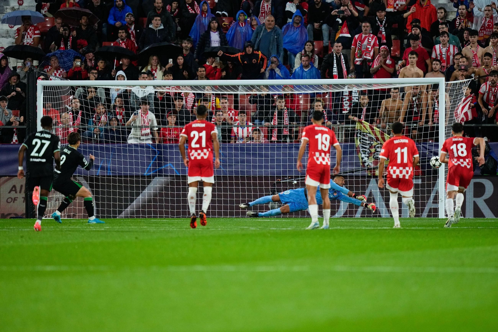 El Girona-Feyenoord de la Champions League, en fotos