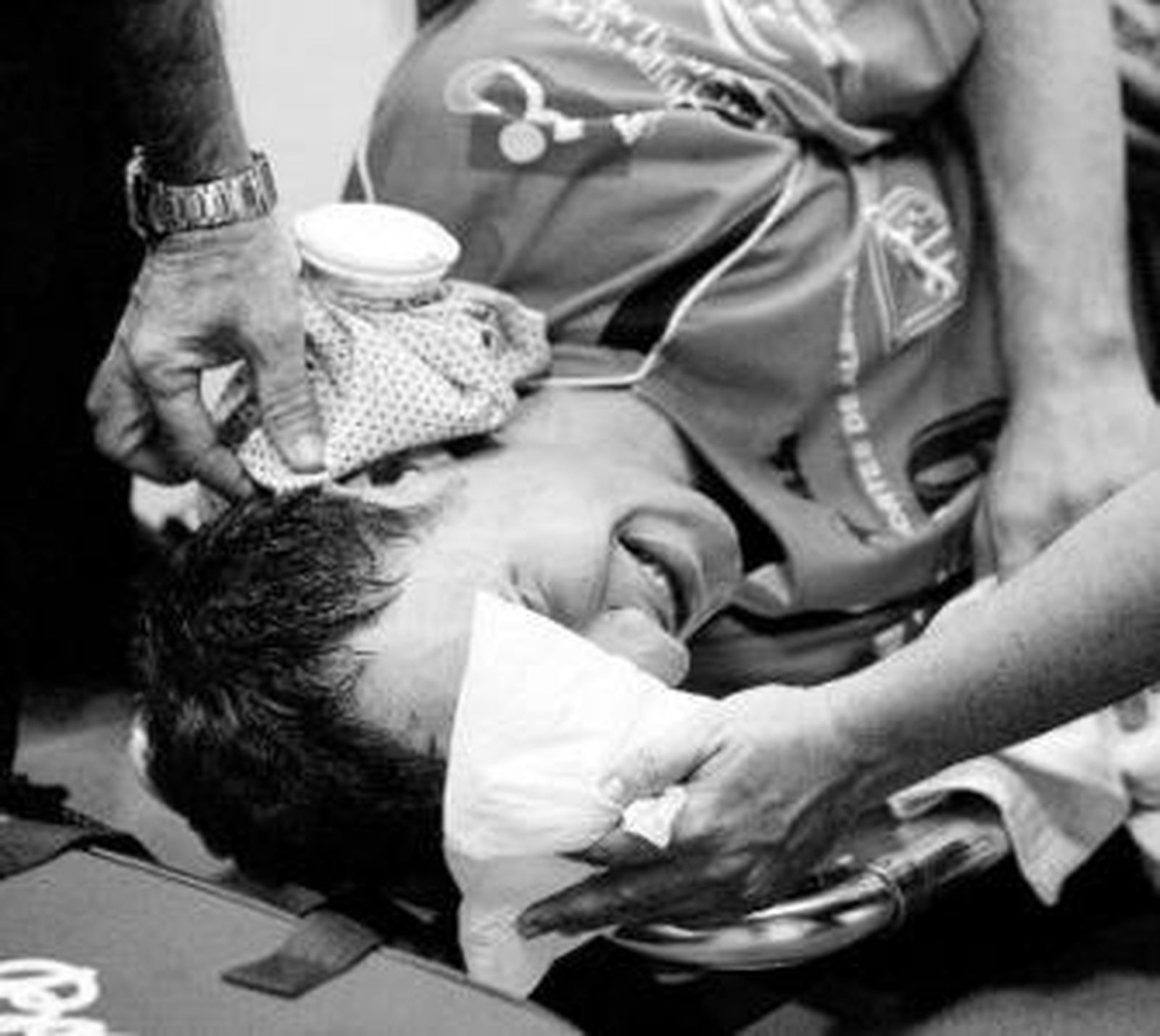 Tioumentsev se rompió la nariz ante Ademar.