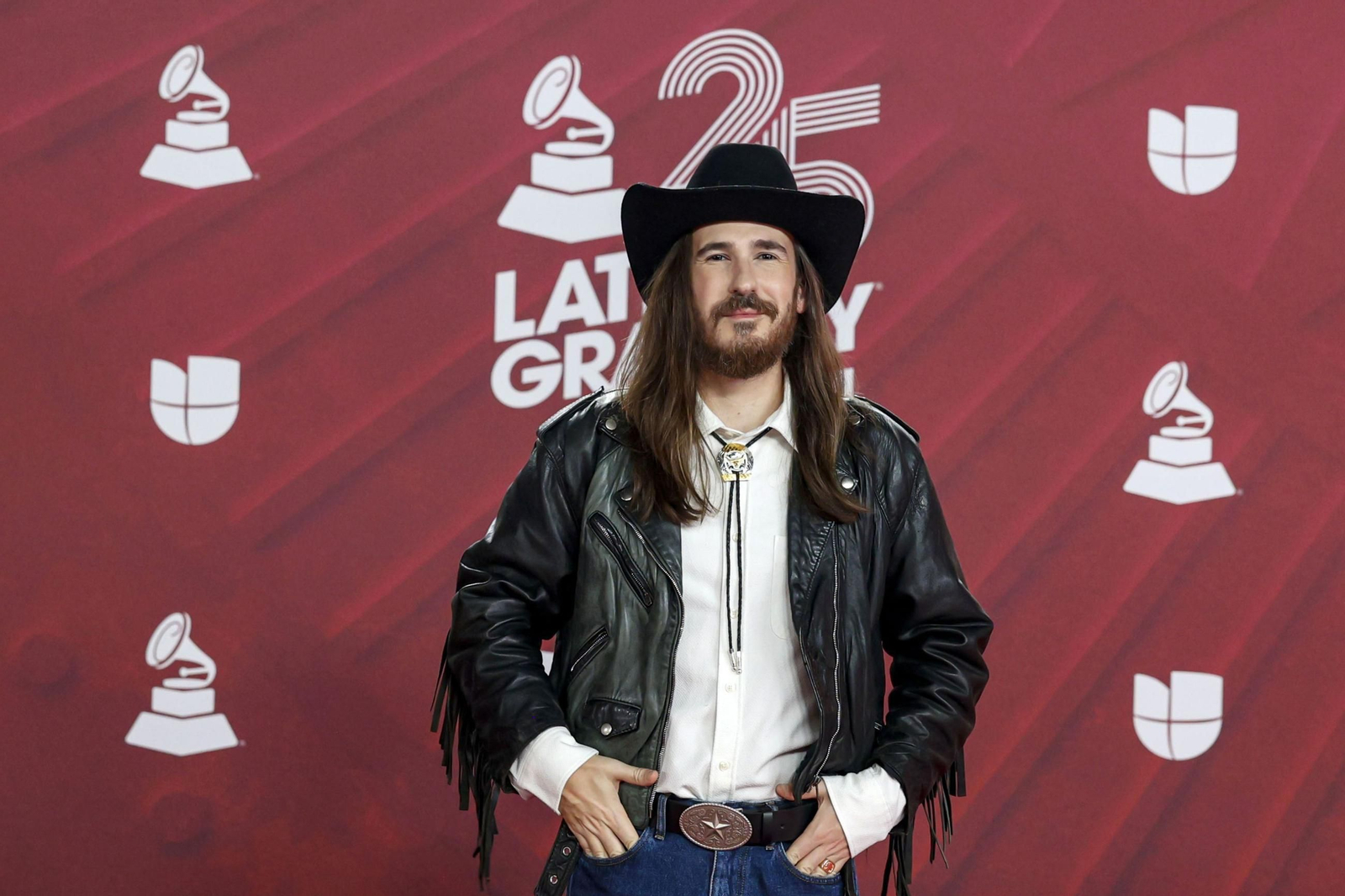 Todos los famosos, tendencias y curiosidades en la alfombra roja de la 25 edición de los Grammy Latinos