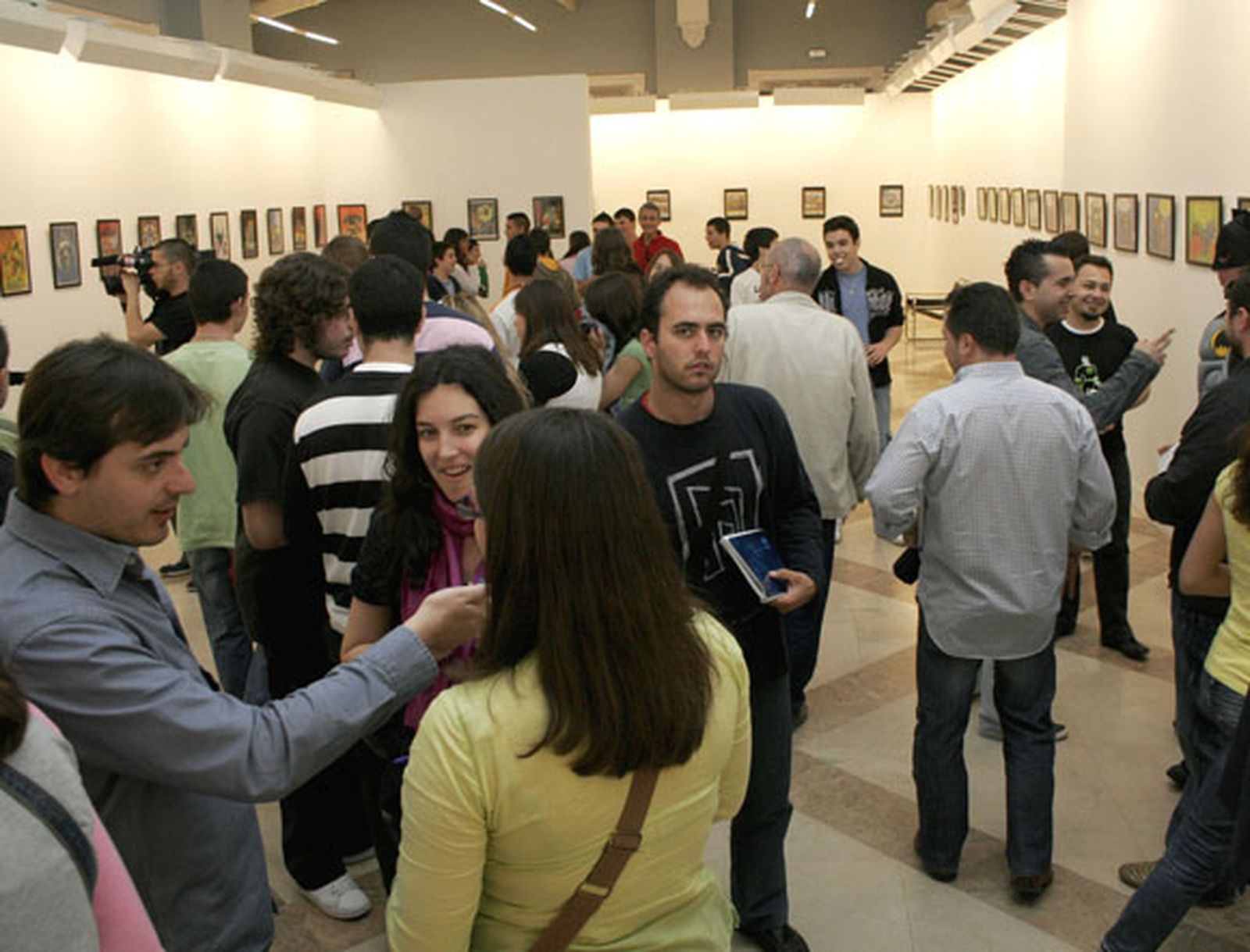 Purita Campos y López Espí exponen sus personajes en el II Salón del Cómic