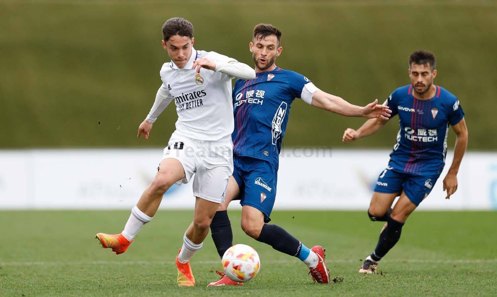 Las fotos del Real Madrid Castilla - Algeciras CF