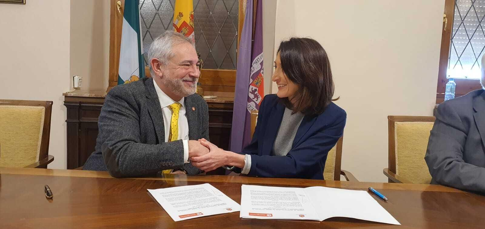 Sergio Berrios y Mónica Moreno.