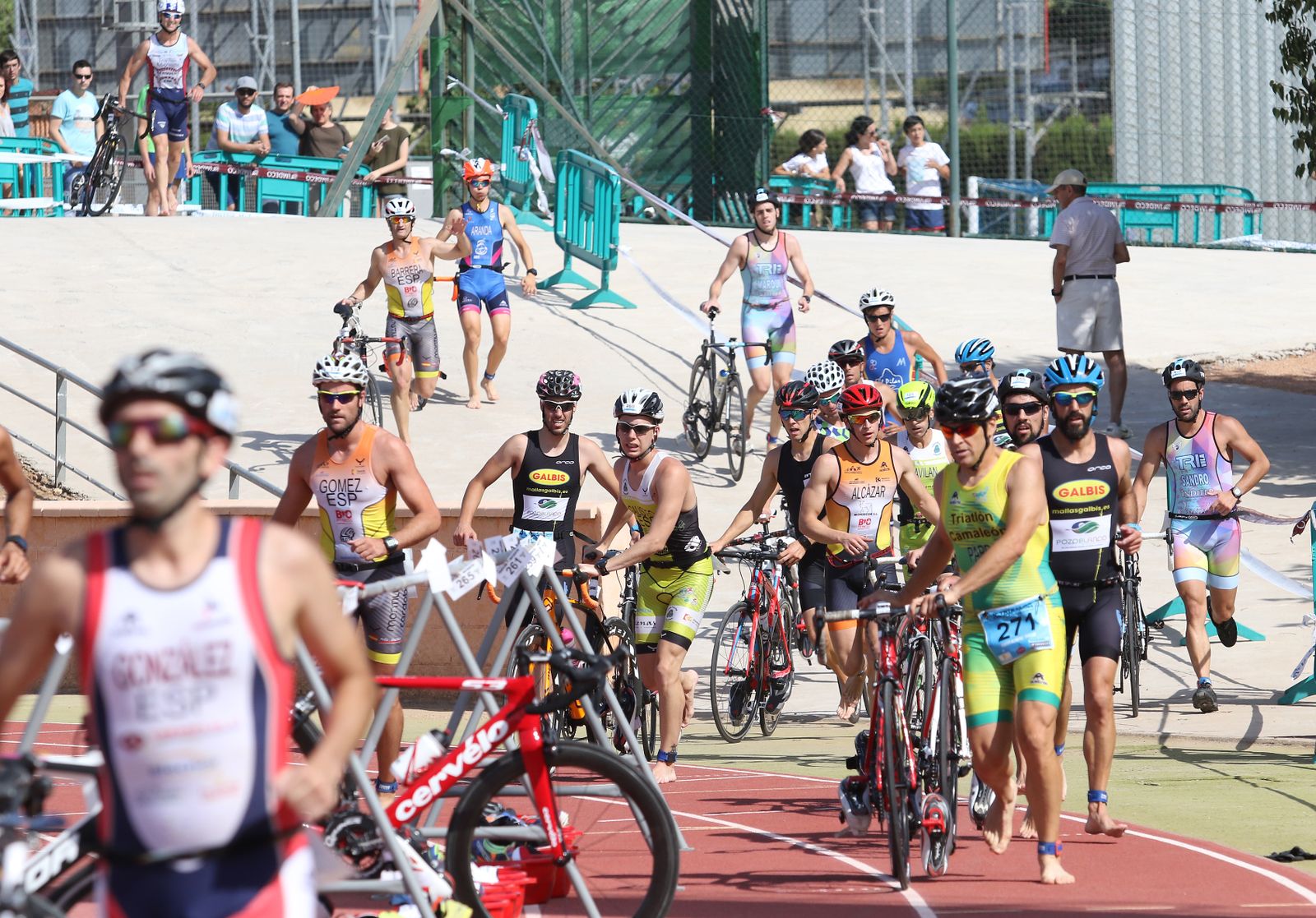 Las imágenes del triatlón Ciudad de Córdoba