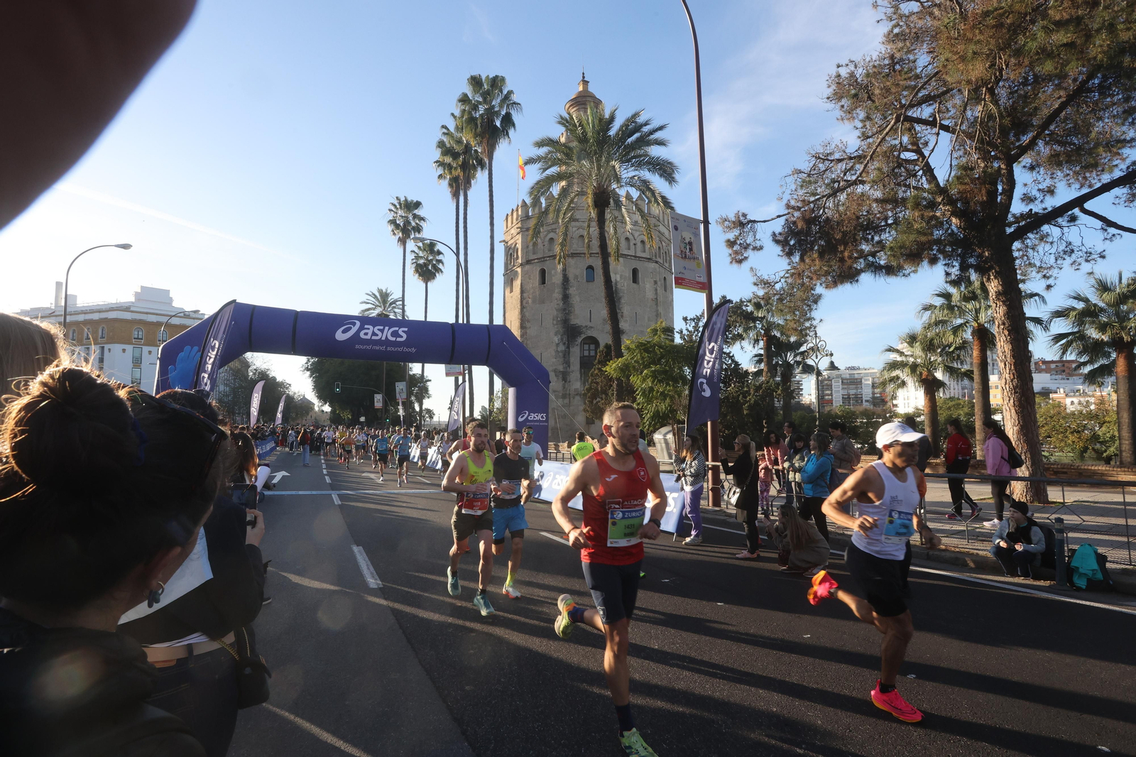 Búscate en la Zurich maratón de Sevilla