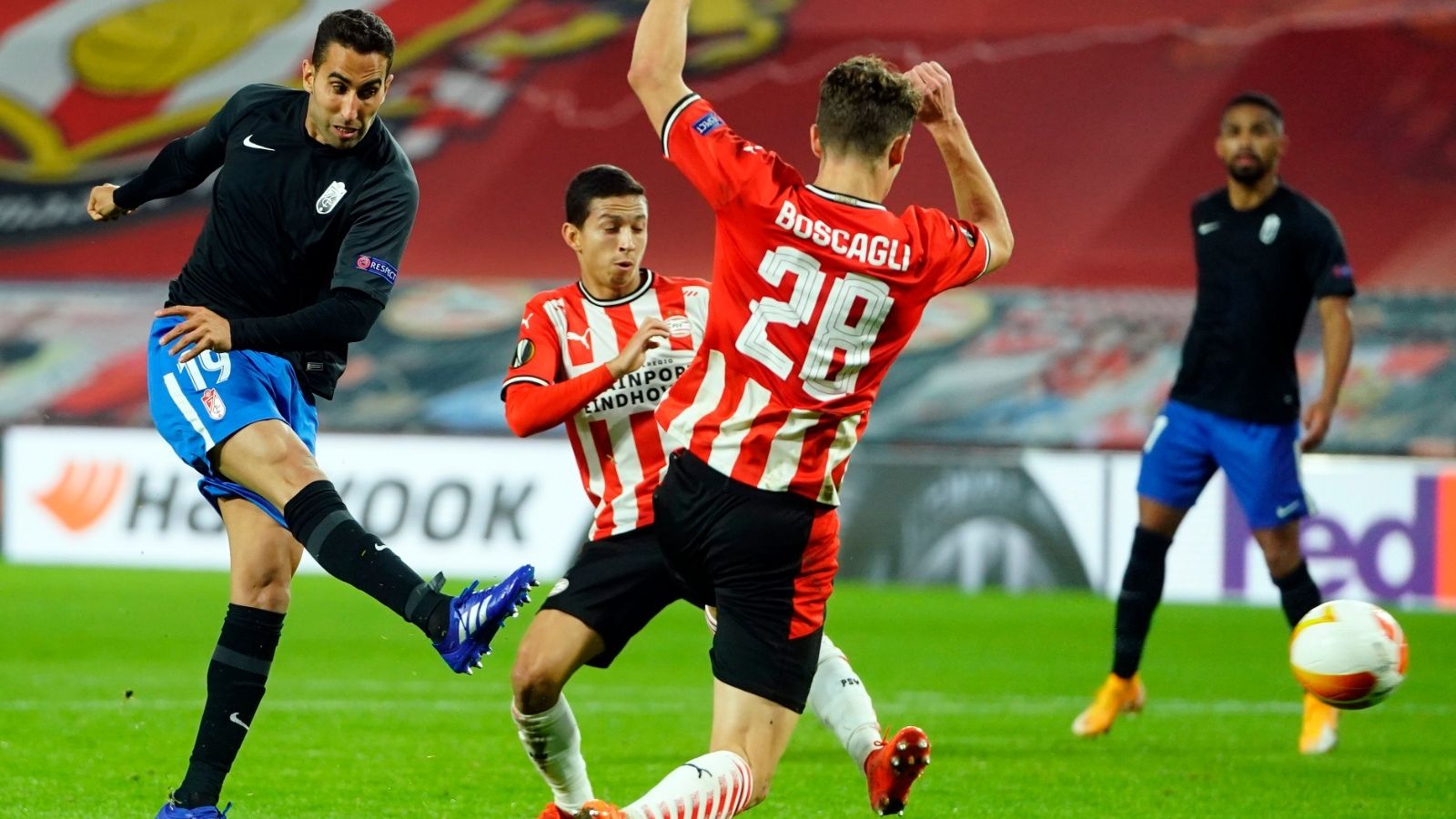 Montoro tuvo una gran ocasión en el primer tiempo a centro de Foulquier.