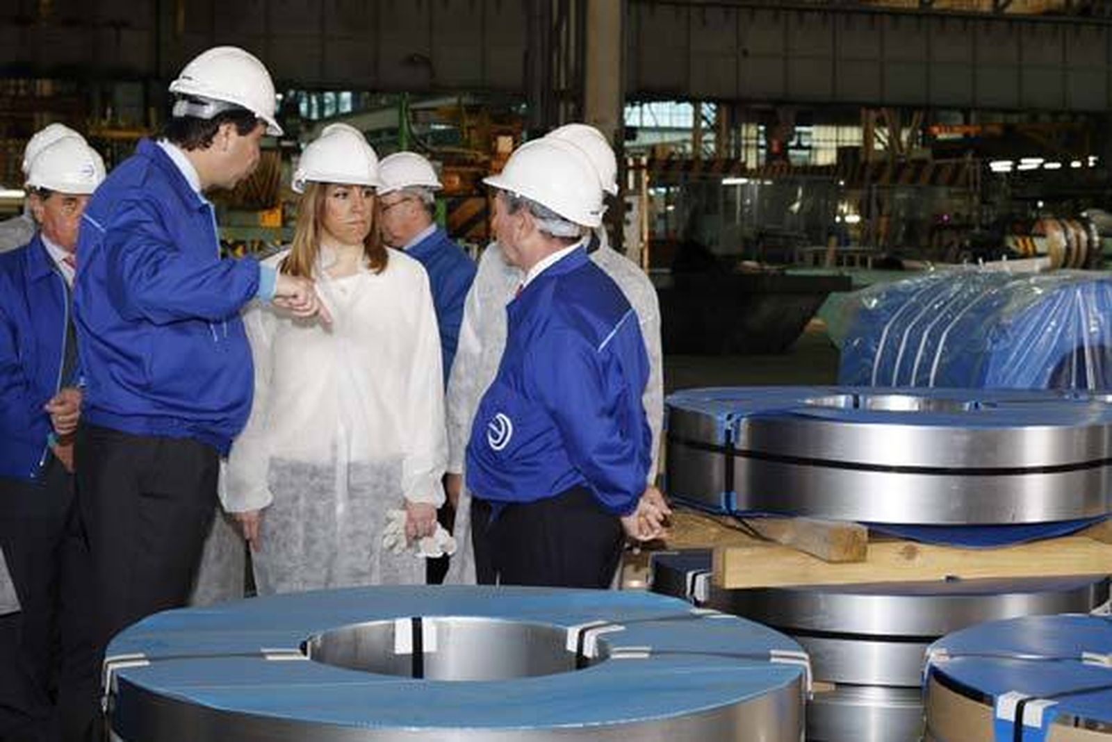 Susana Díaz, durante a su visita a las instalaciones de Acerinox. /EFE