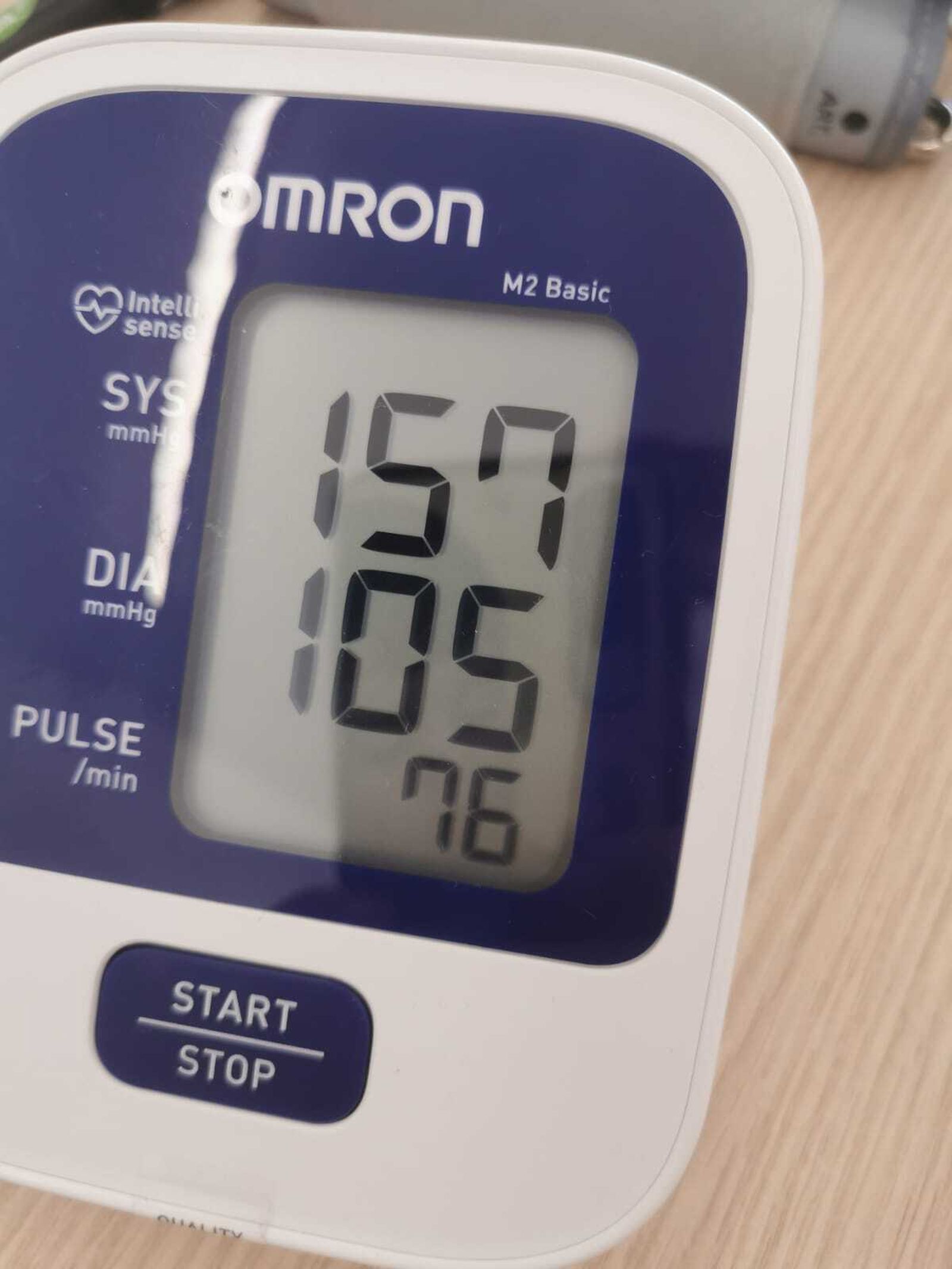 Presión arterial tras más de una hora en el centro de salud y con una pastilla y un Nolotil inyectado.