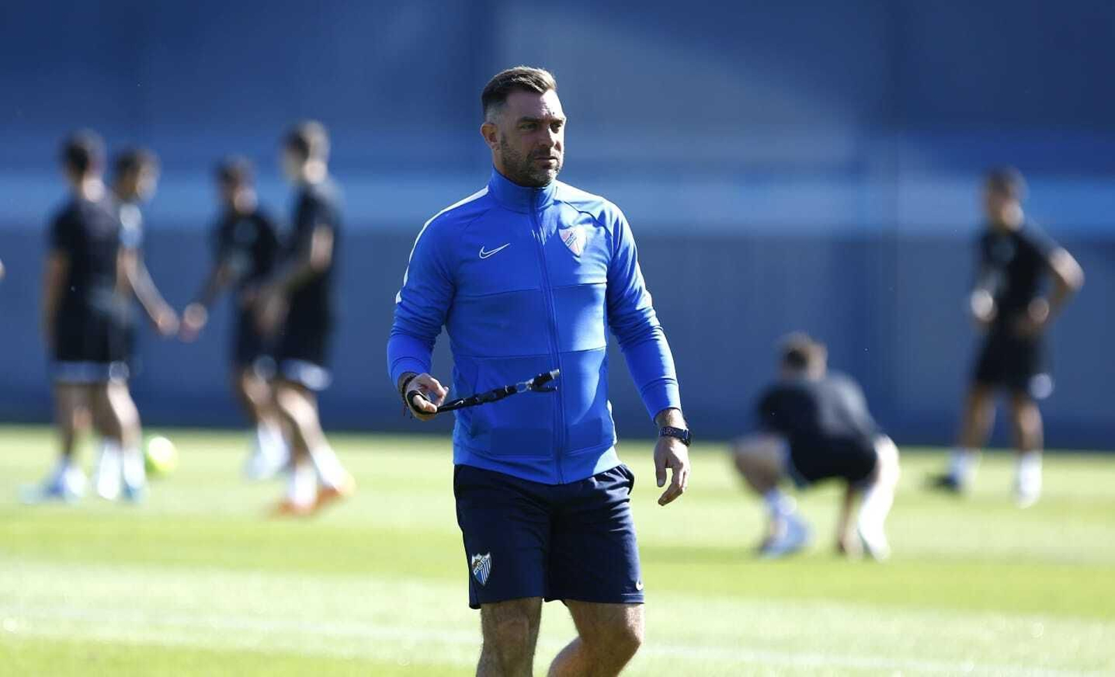 Pablo Guede, hoy durante el entrenamiento del Málaga CF.
