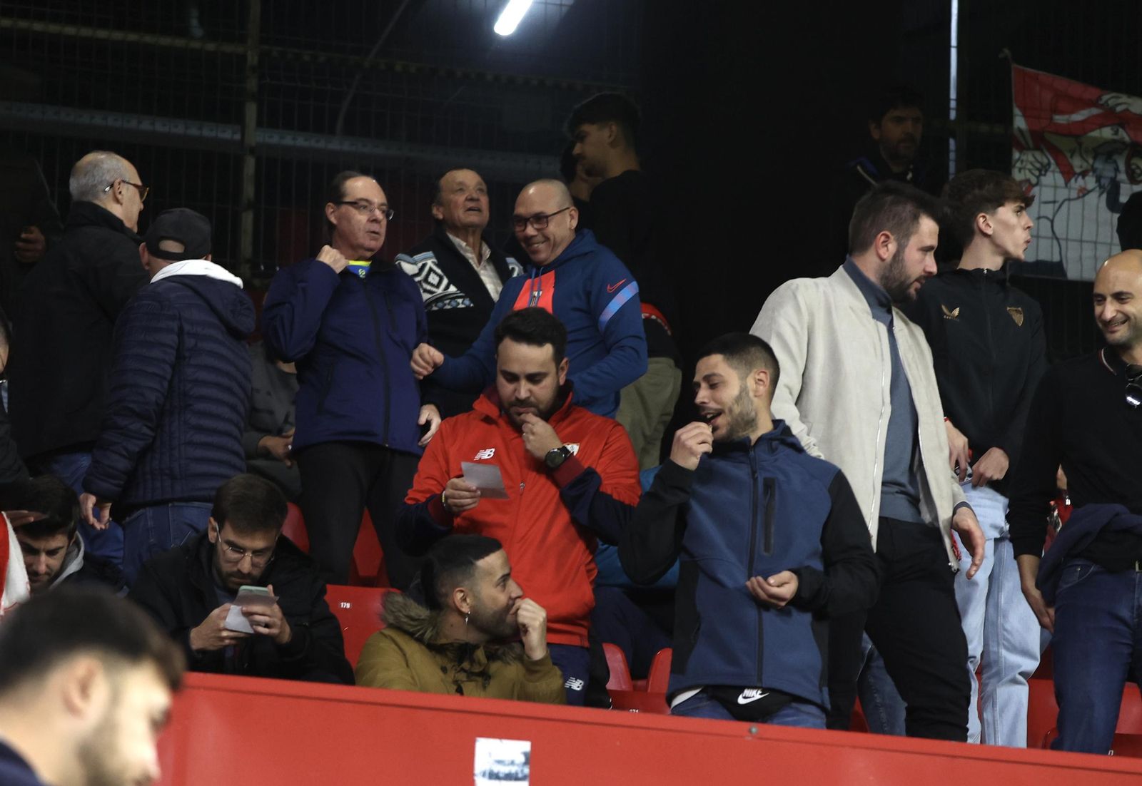 Búscate en el partido Sevilla Valencia