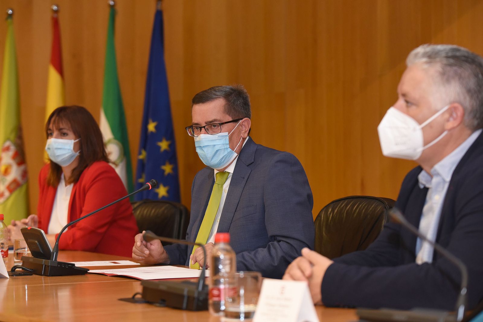José Entrena, en el centro, presidió ayer el Comité de Coordinación de los fondos Edusi
