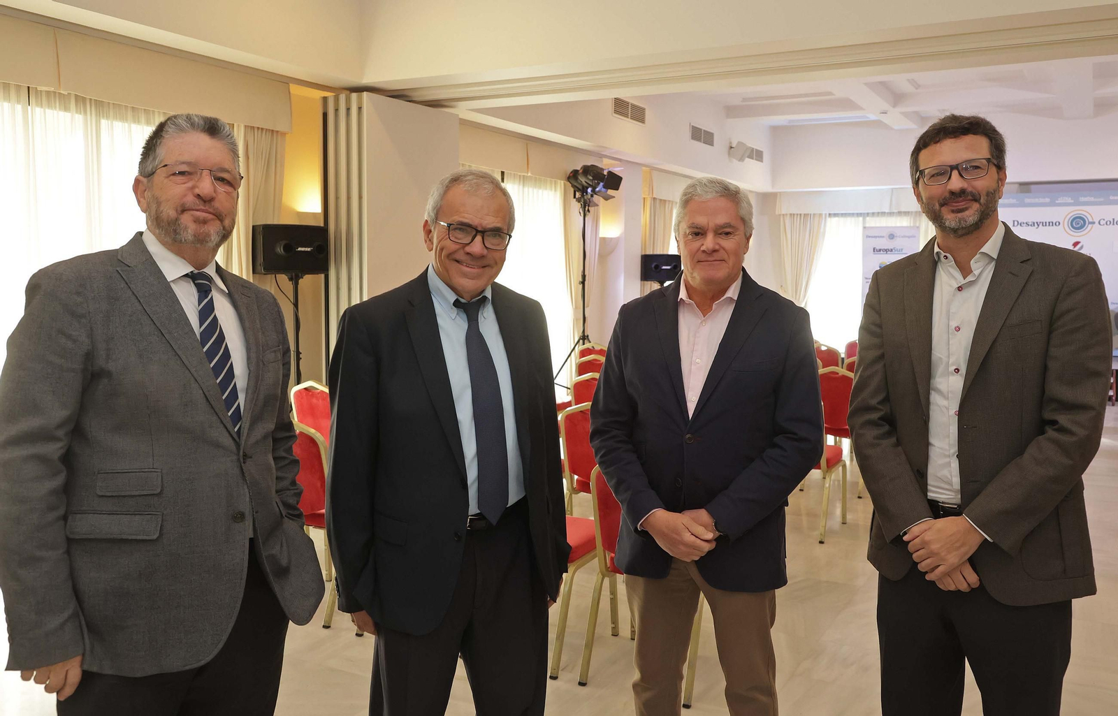 Fotos del Desayuno coloquio Nuevos retos del almacenamiento en la era de la bioenergía en Los Barrios y el Campo de Gibraltar de Europa Sur y Olivia Energy Group