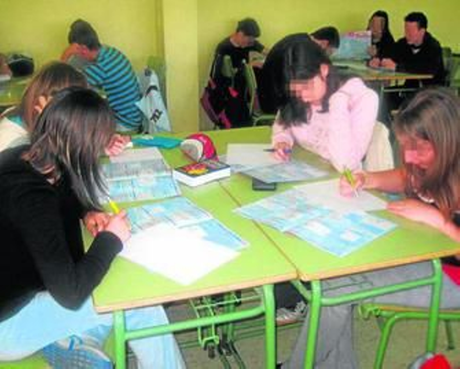 Diferentes grupos de estudiantes en el momento de la realización de la prueba, el pasado año.