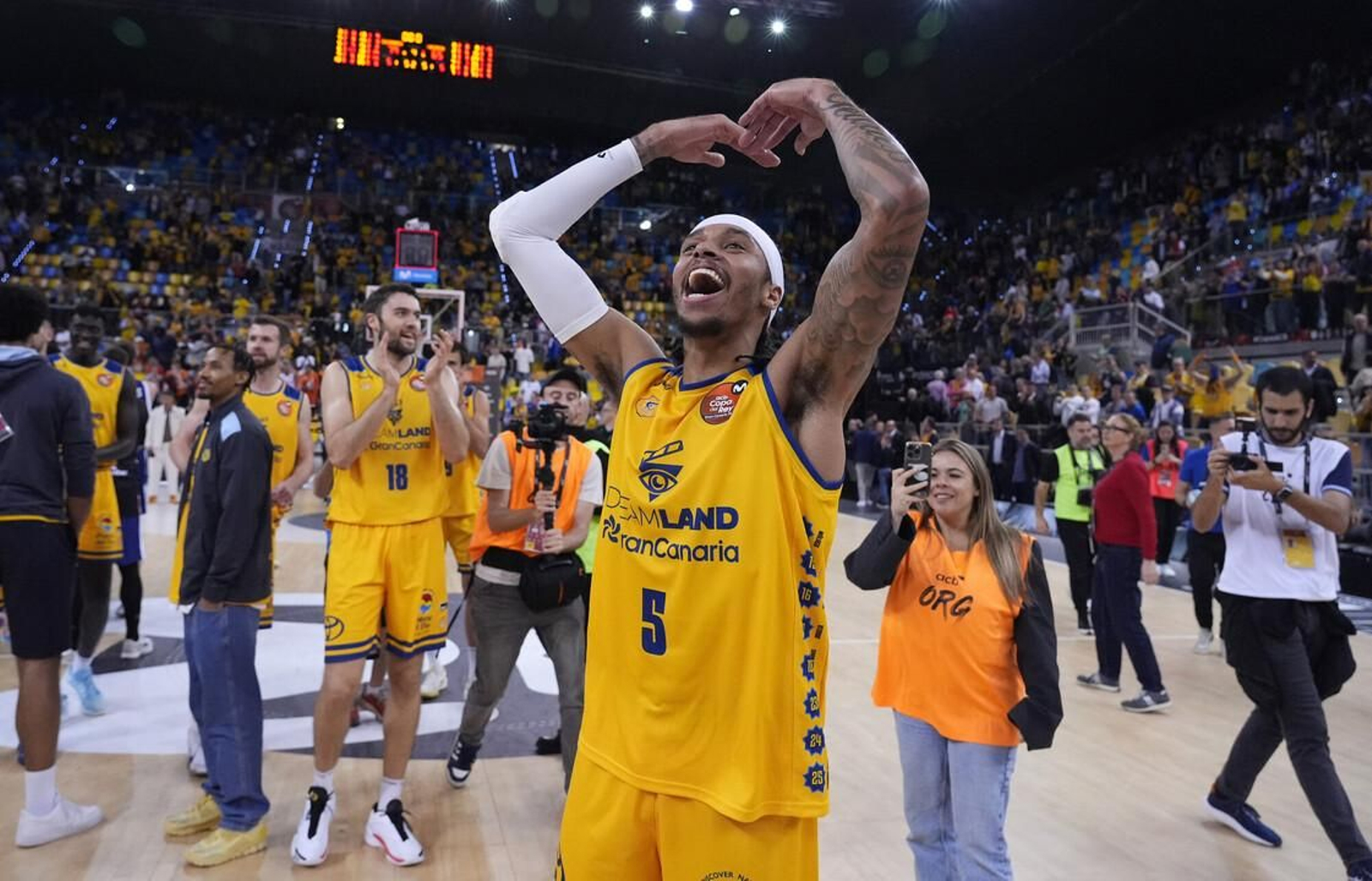 Dreamland Gran Canaria-Valencia Basket: El anfitrión presenta candidatura (79-65) Dreamland Gran Canaria-Valencia Basket: El anfitrión presenta candidatura (79-65)