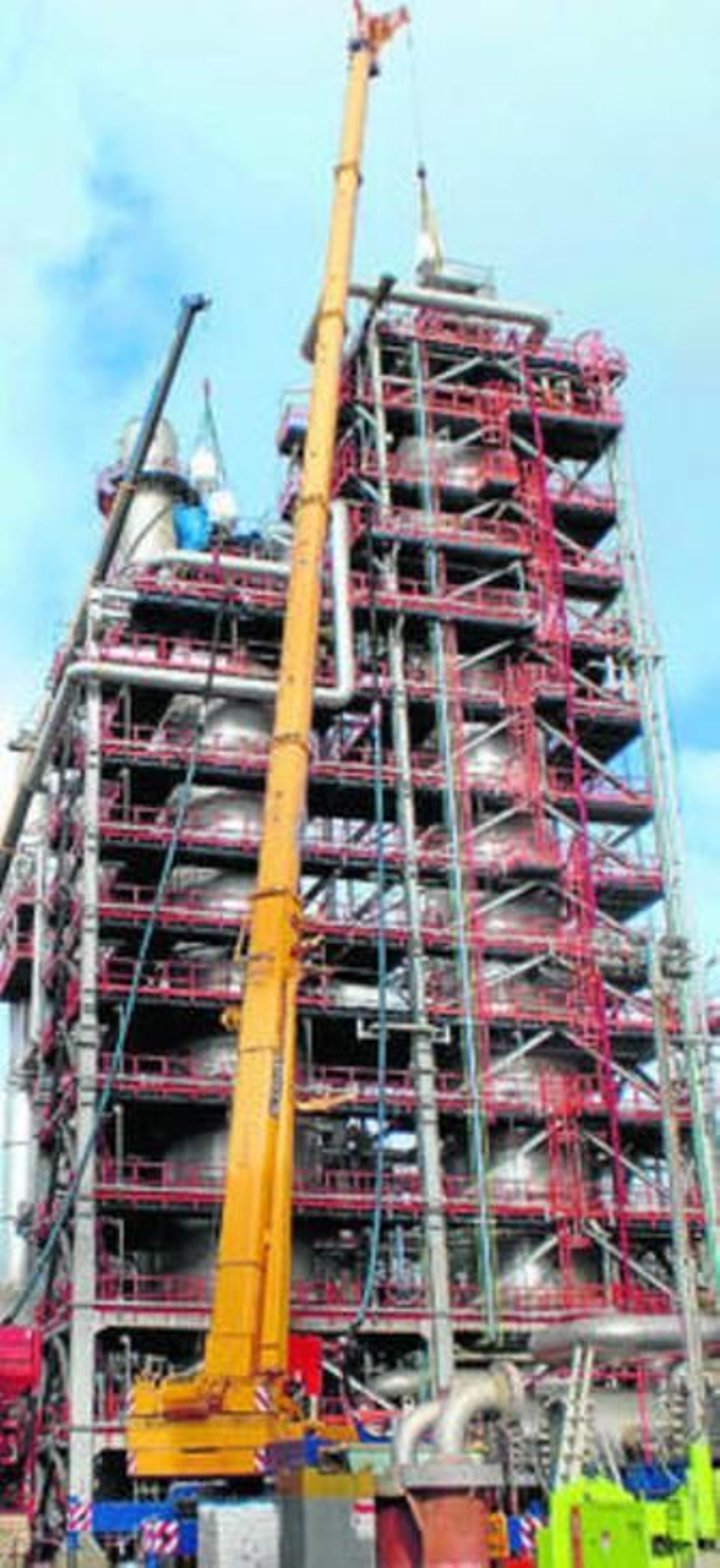 Cambio de catalizador durante la parada programada de Hydrocracker. Cambio de catalizador durante la parada programada de Hydrocracker.