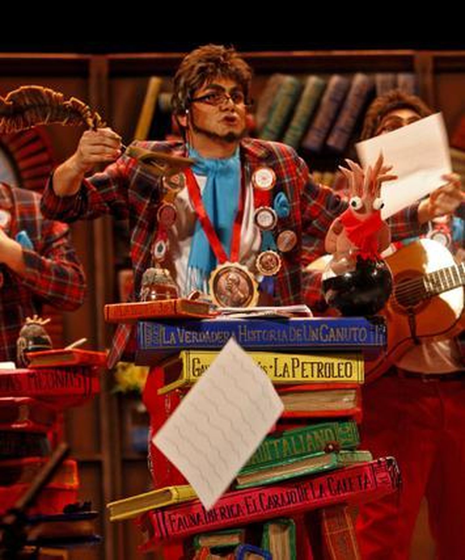 Chirigota 'La chirigota de la historia'  Foto: Lourdes de Vicente