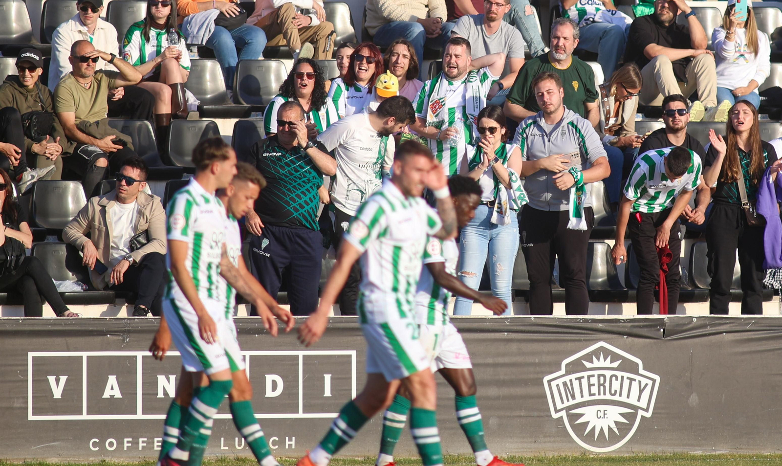 Las mejores fotos del Intercity - Córdoba CF en el Antonio Solana de Alicante