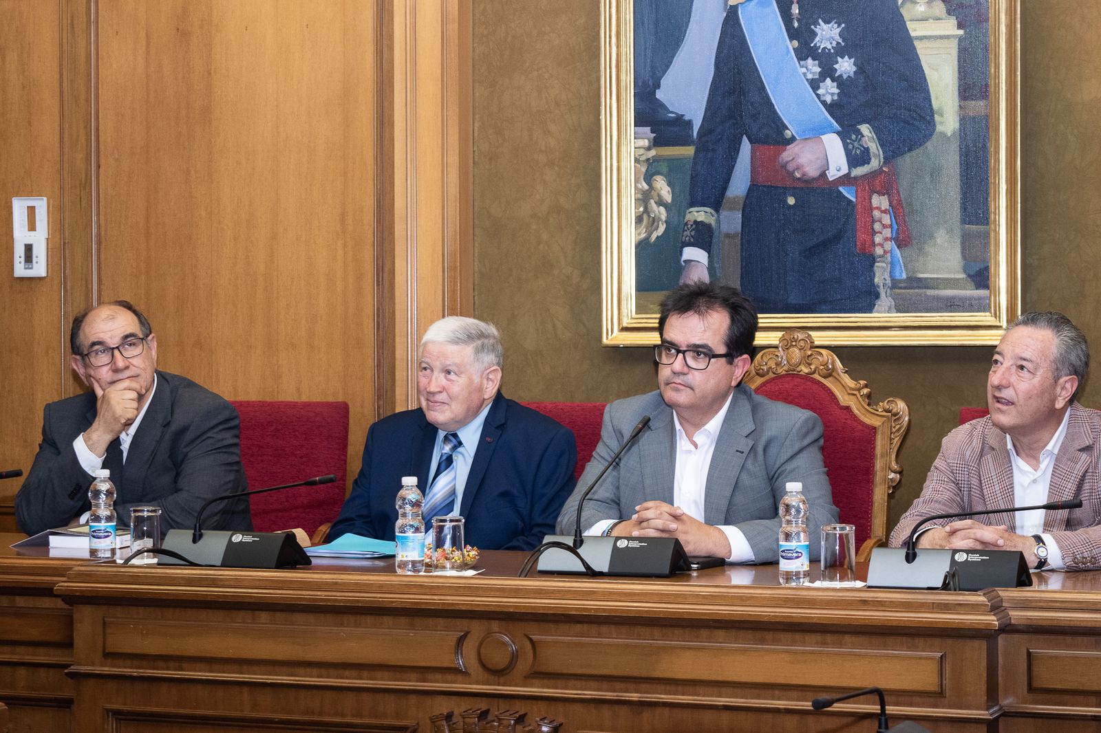 Juan Grima, José Ruiz Fernández, Antonio Jesús Rodríguez y Gabriel Núñez en Diputación.