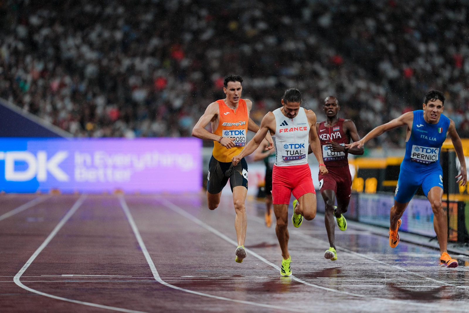 Las fotos del prometedor triunfo de Attaoui y del resto de la jornada del Mundial de Atletismo