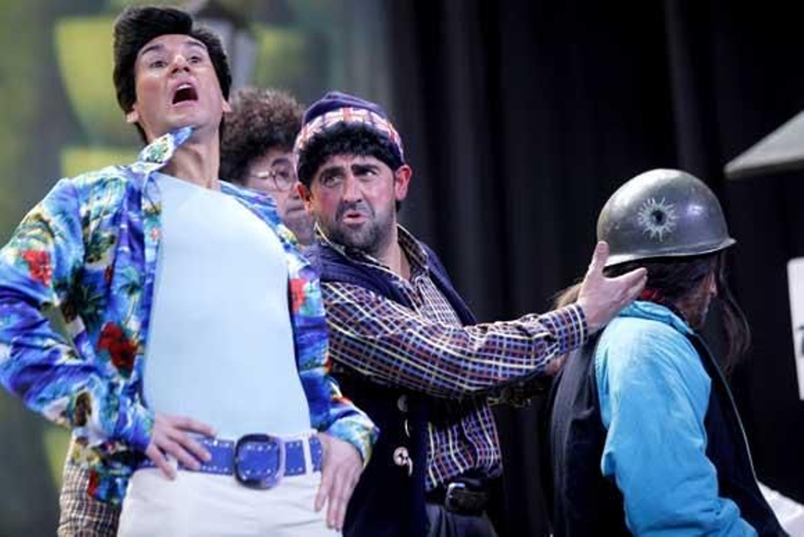 Cuarteto 'Aquí el que no corre vuela' (2º premio)

Foto: Julio Gonzalez-Jesus Marin-Lourdes de Vicente