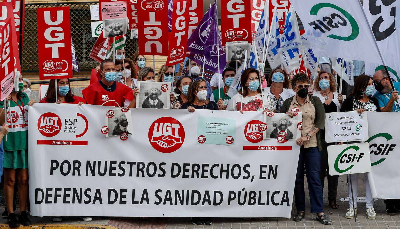 Una protesta sindical contra los recortes al personal sanitario.