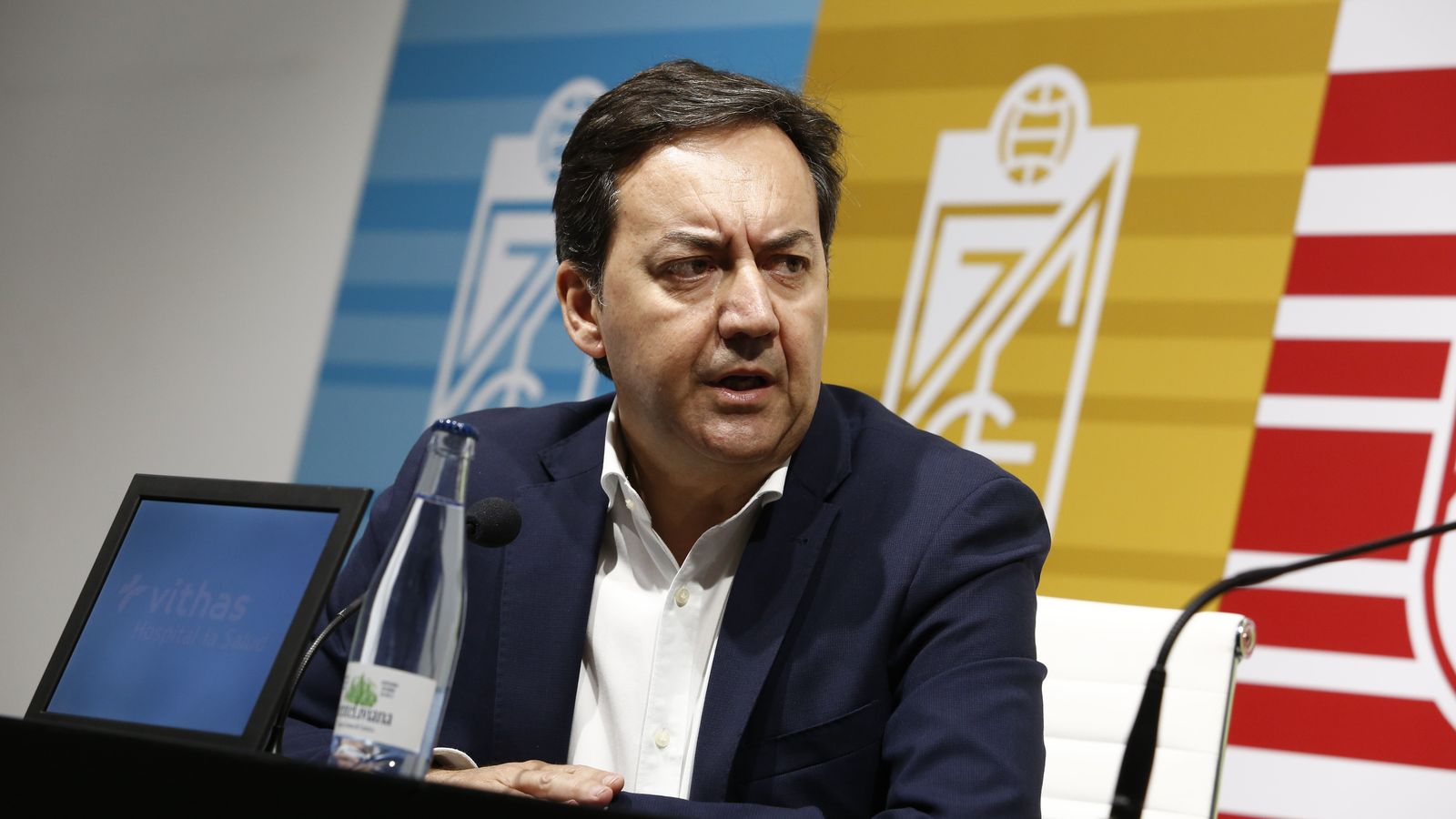 El director general del Granada durante la presentación de la nueva campaña de abonos