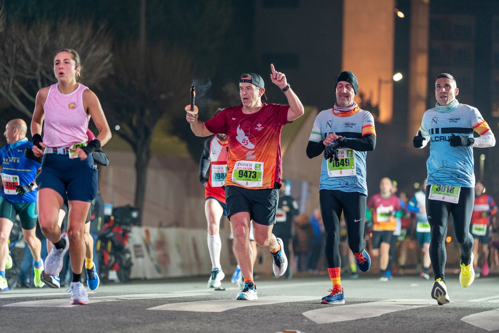 En imágenes: búscate en tu llegada a meta de la Carrera de San Antón 2026 (7)