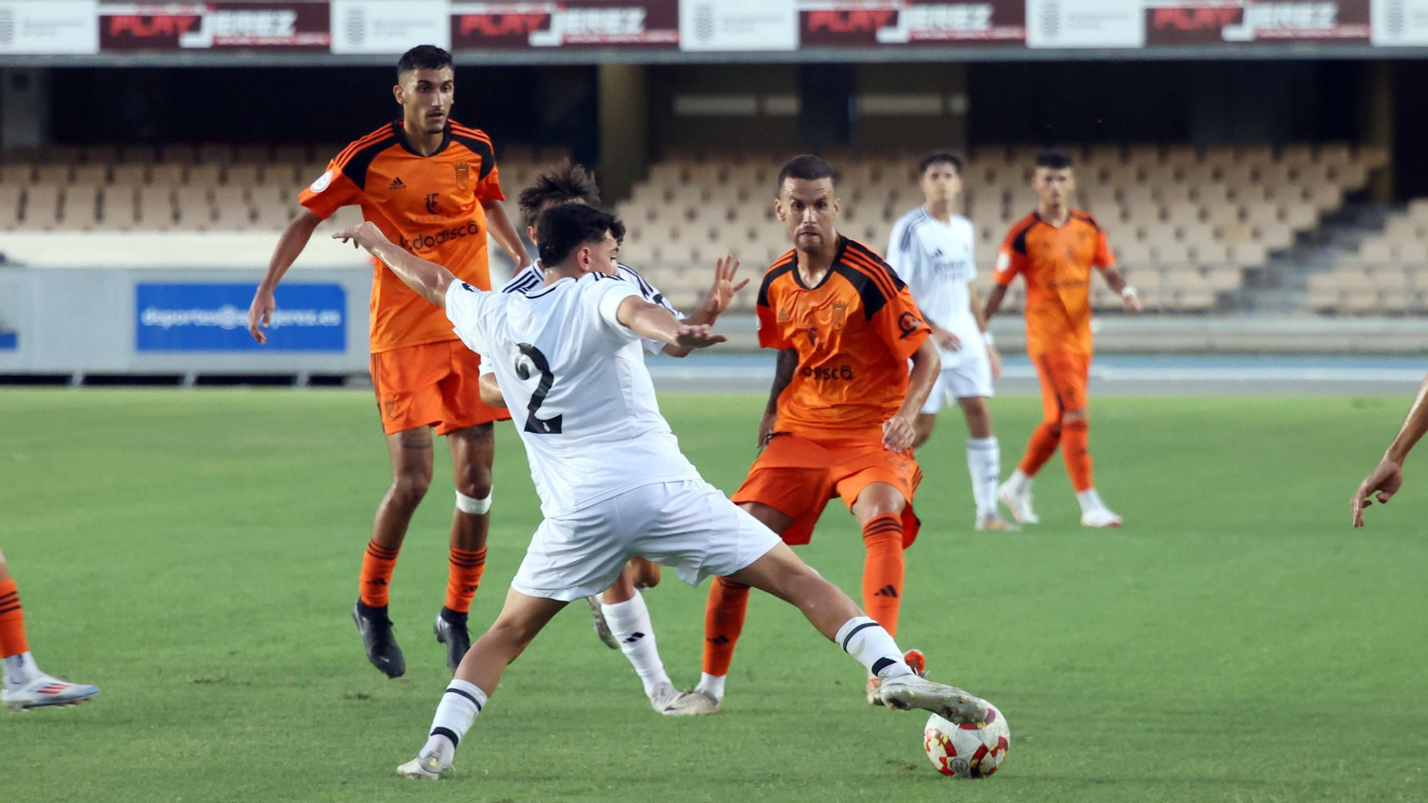 Las mejores imágenes del Xerez CD contra el Real Madrid C en el IX Trofeo Rafa Verdú