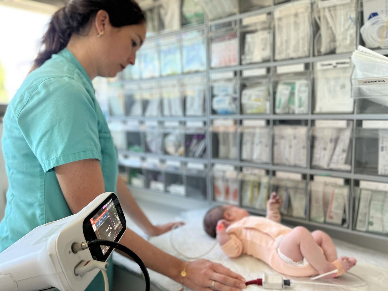 Enfermera en el Hospital Materno Infantil de Quironsalud en Sevilla.