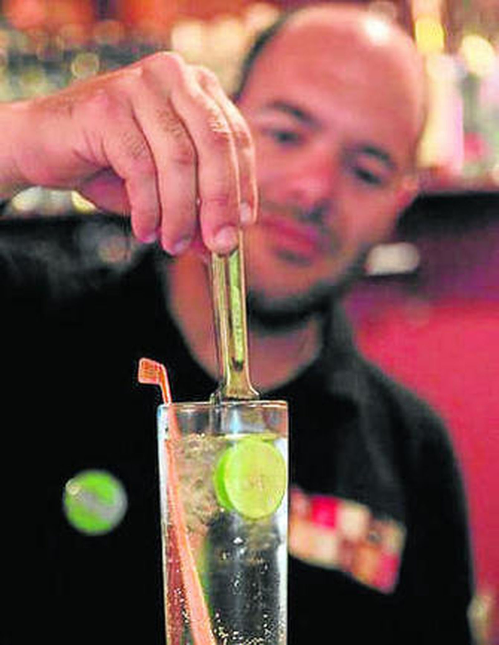 Cócteles elaborados con una probeta