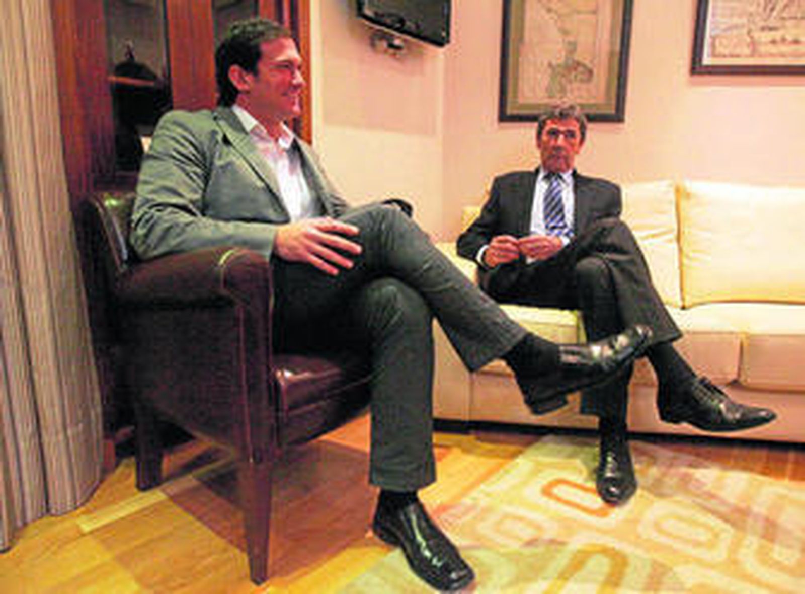 Diego Sánchez Rull y Tomás Herrera en un despacho del Ayuntamiento en noviembre de 2010.