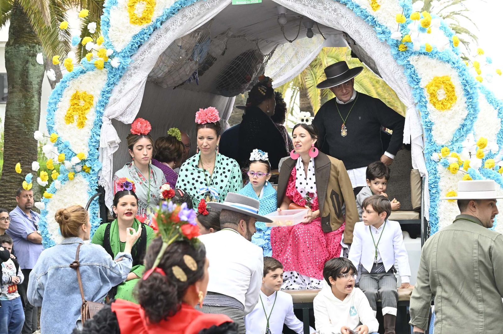 Imágenes de los carros de la Hermandad del Rocío de Huelva