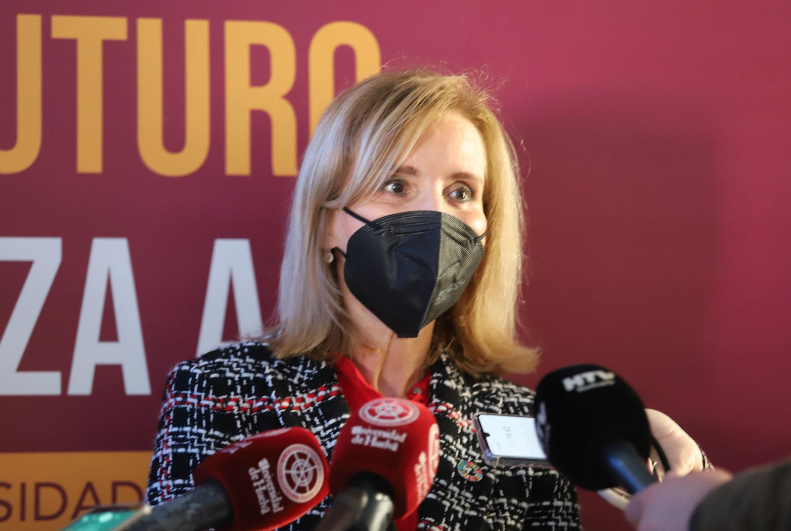 Imágenes del acto en la Universidad de Huelva del 33º aniversario del 3-M
