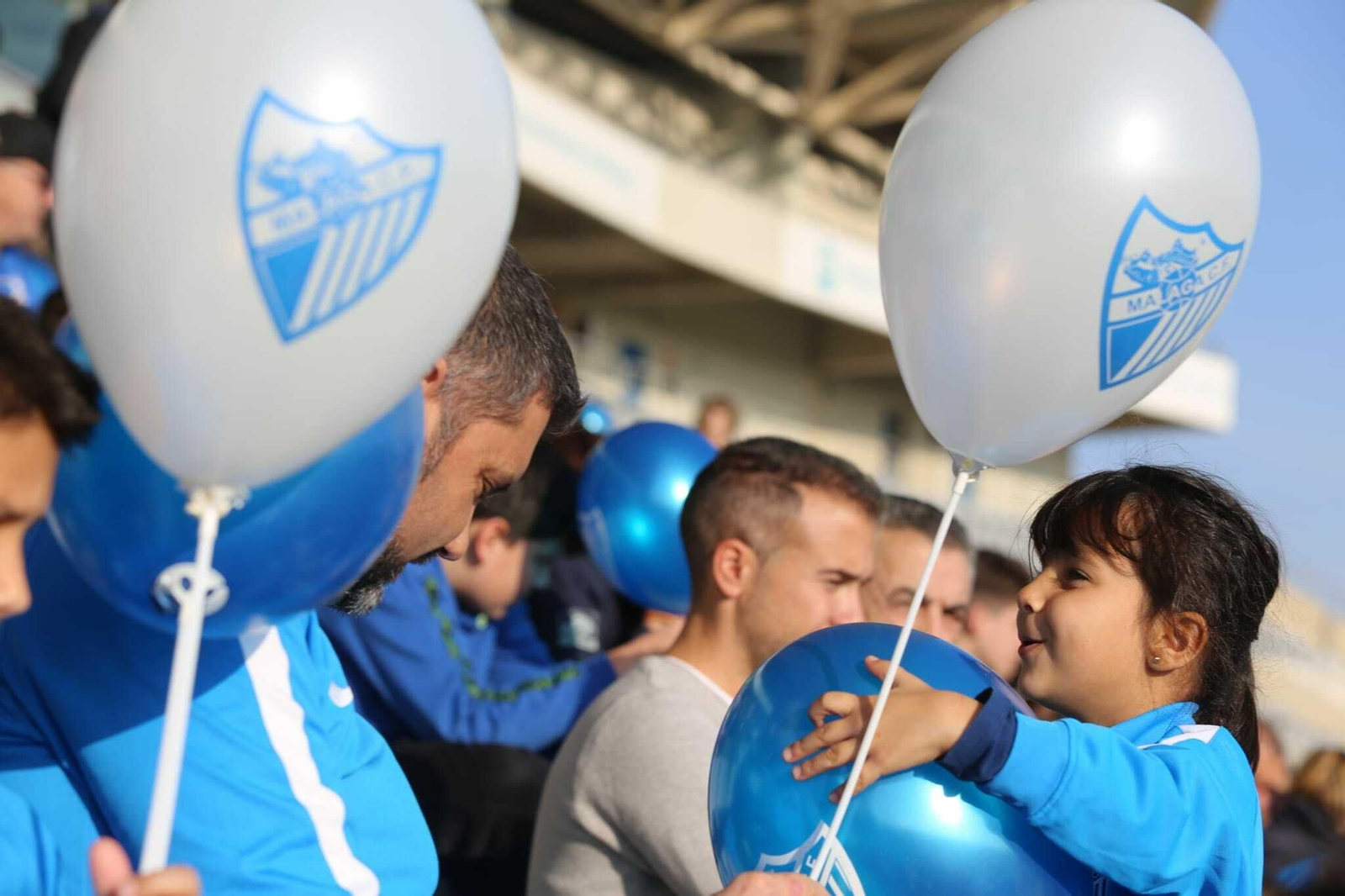 Las fotos del entrenamiento del Málaga a puerta abierta Las fotos del entrenamiento del Málaga a puerta abierta