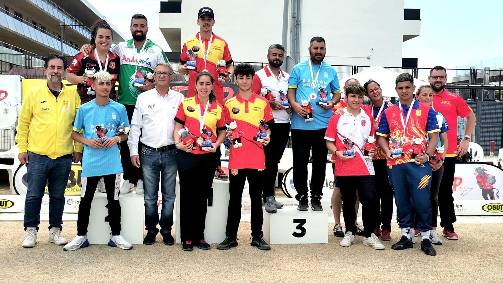 La imagen de familia en el último torneo nacional de este deporte.