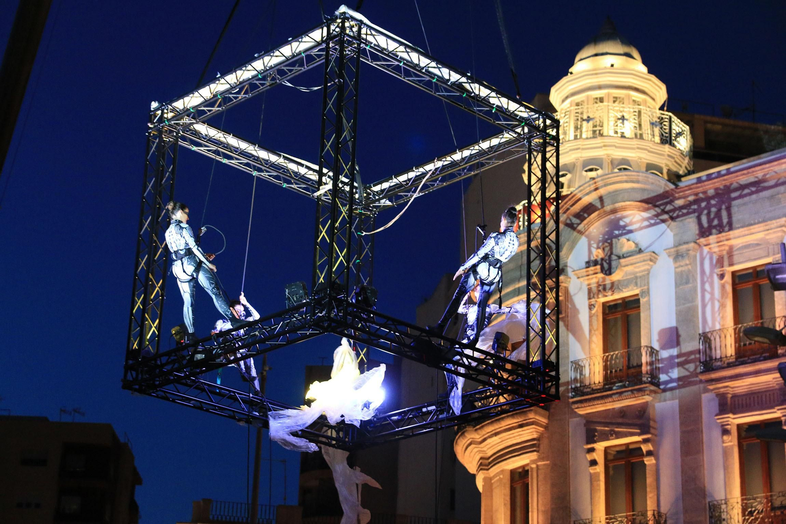 Imágenes de la Noche en Blanco, en Almería