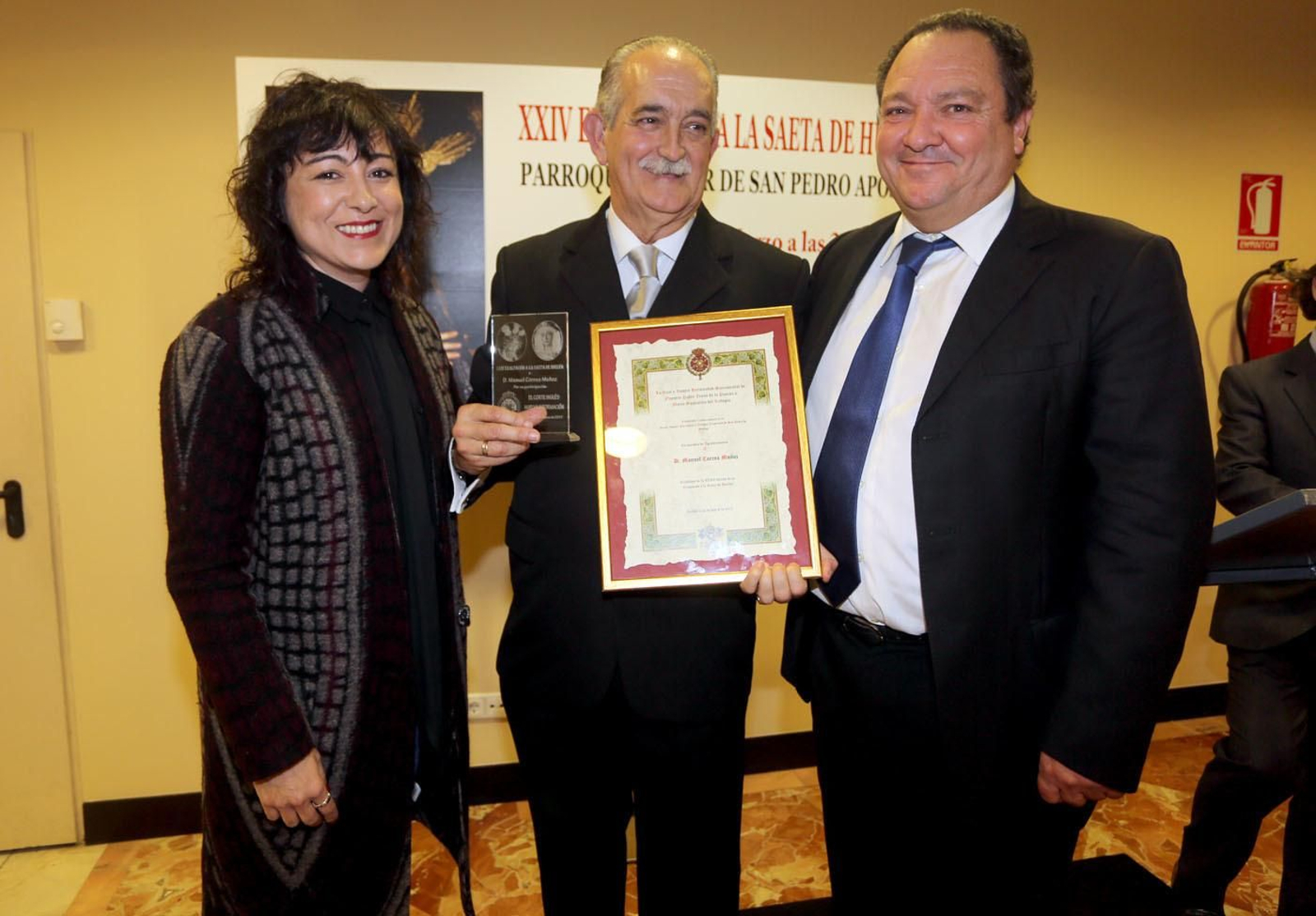 Entrega de recuerdos de la 24ª edición de la Exaltación a la Saeta de Huelva