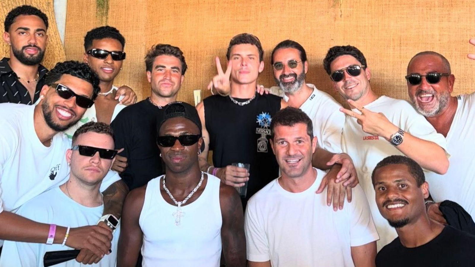 João Pedro (abajo a la derecha), en la reunión con Vinicius y Rodrygo João Pedro (abajo a la derecha), en la reunión con Vinicius y Rodrygo