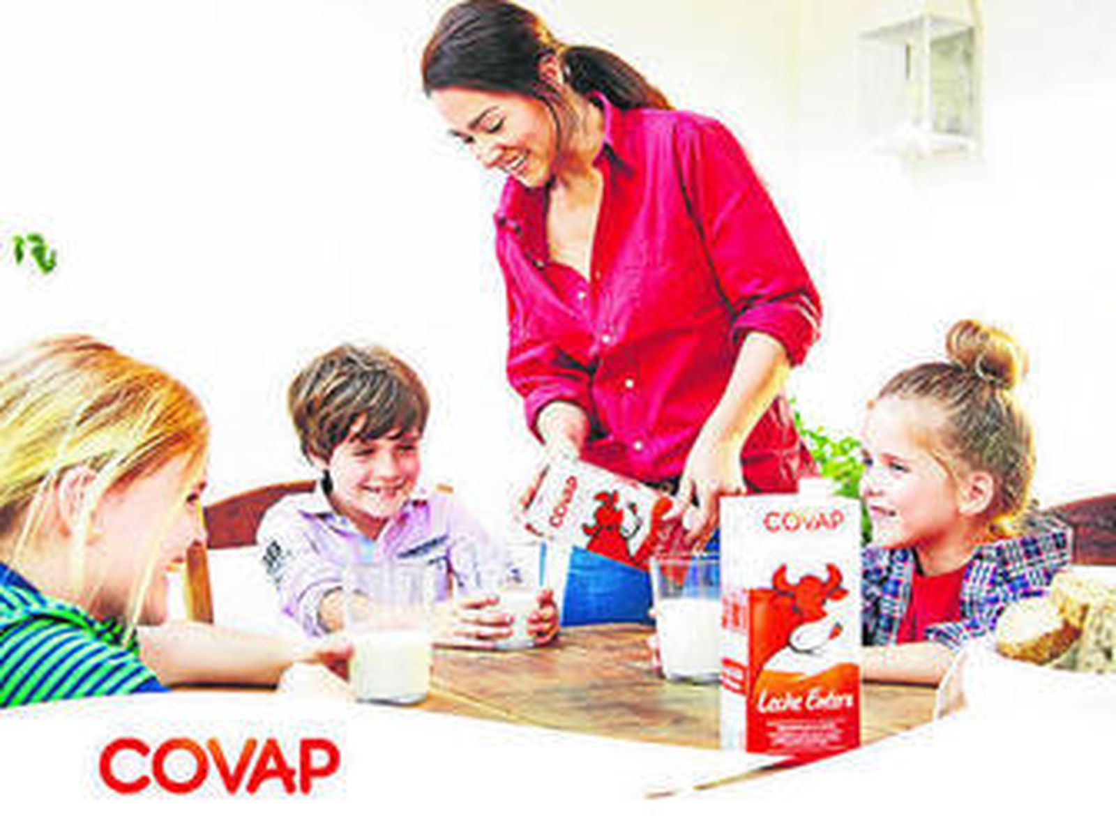 La leche es fundamental en el crecimiento saludable de los niños.