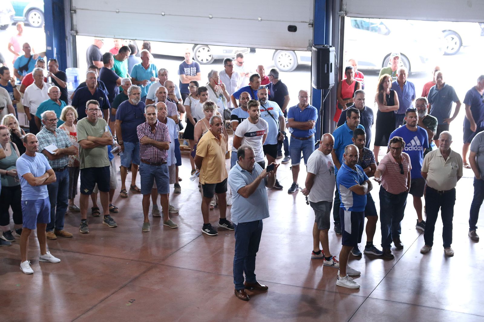 La Mesa del Agua se concentra contra la rebaja en el suministro de agua desde la desaladora de Carboneras