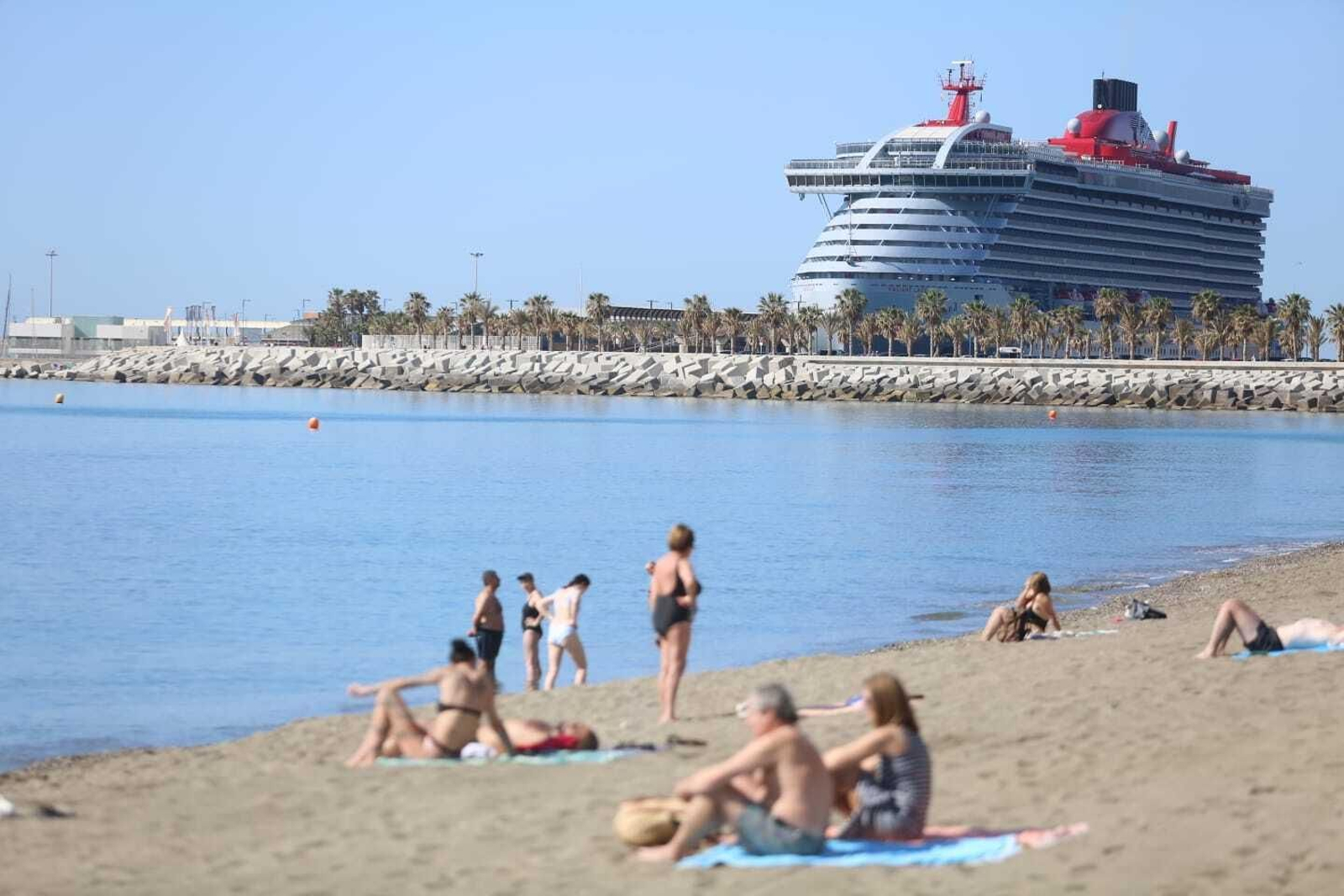 Ya es 'verano' en Málaga: las fotos del adelanto estival