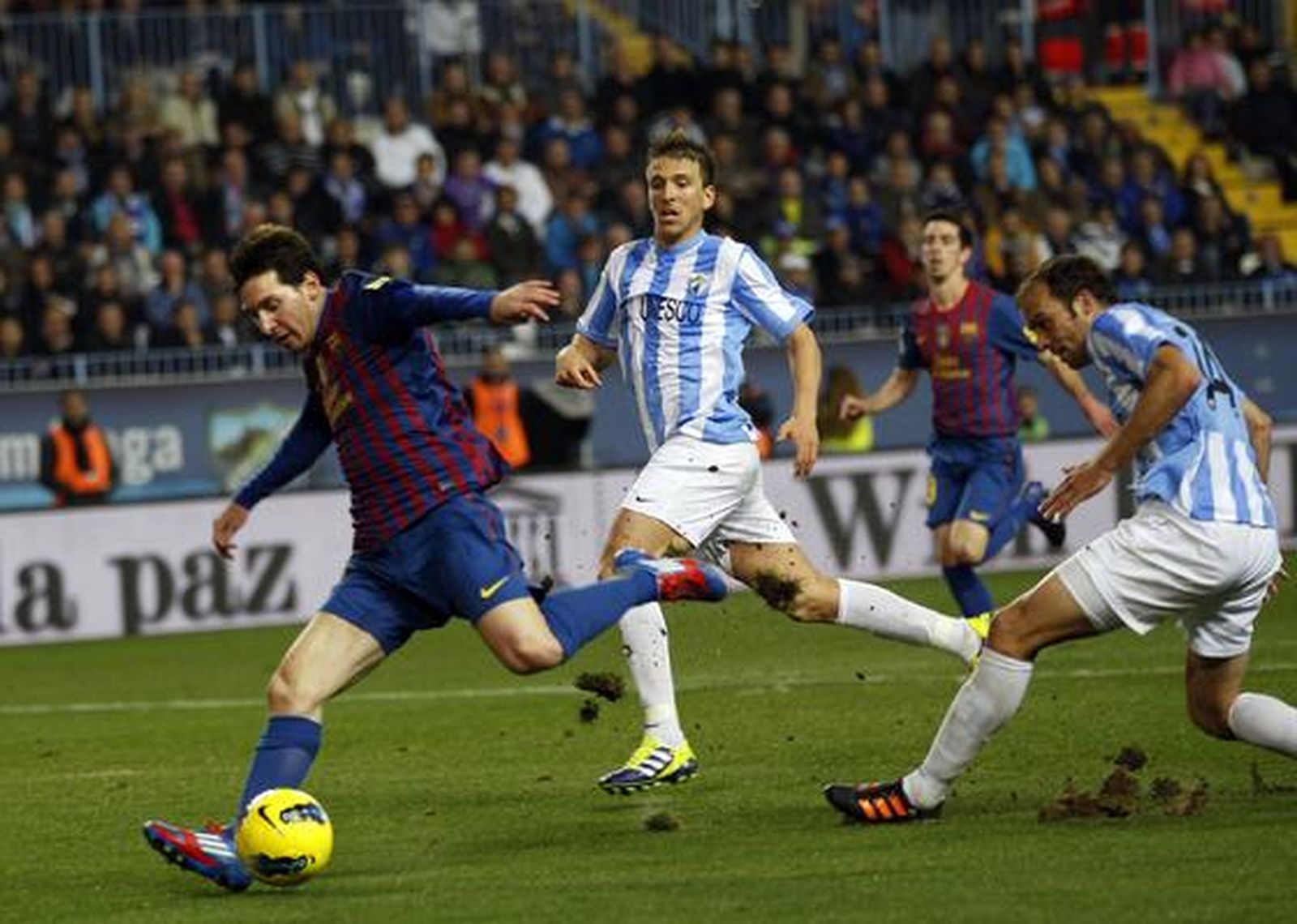 El Málaga es goleado en casa ante el Barcelona (1-4). / Reuters