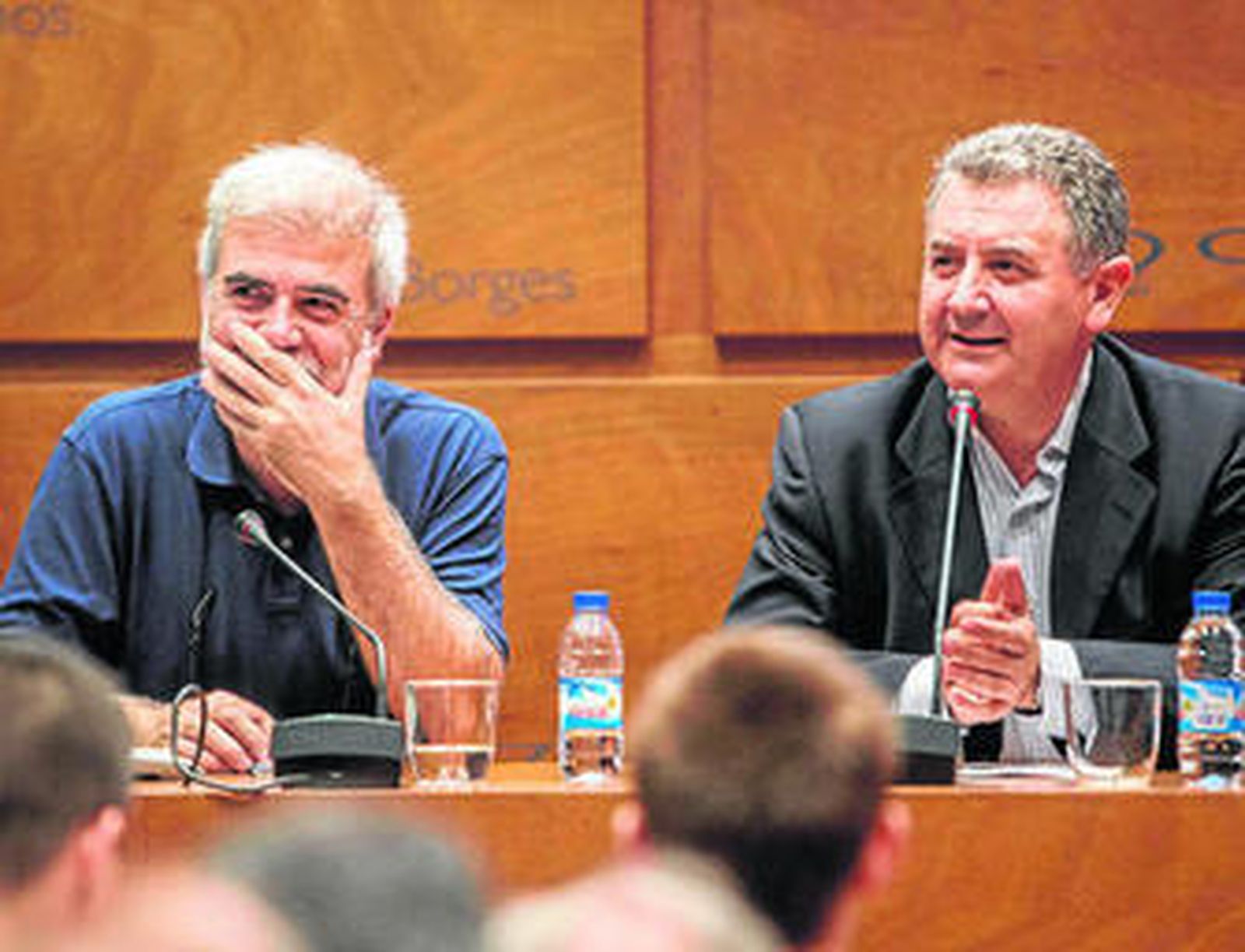 Ricardo Sánchez Lampreave y Víctor Manuel Gómez en el transcurso del acto.