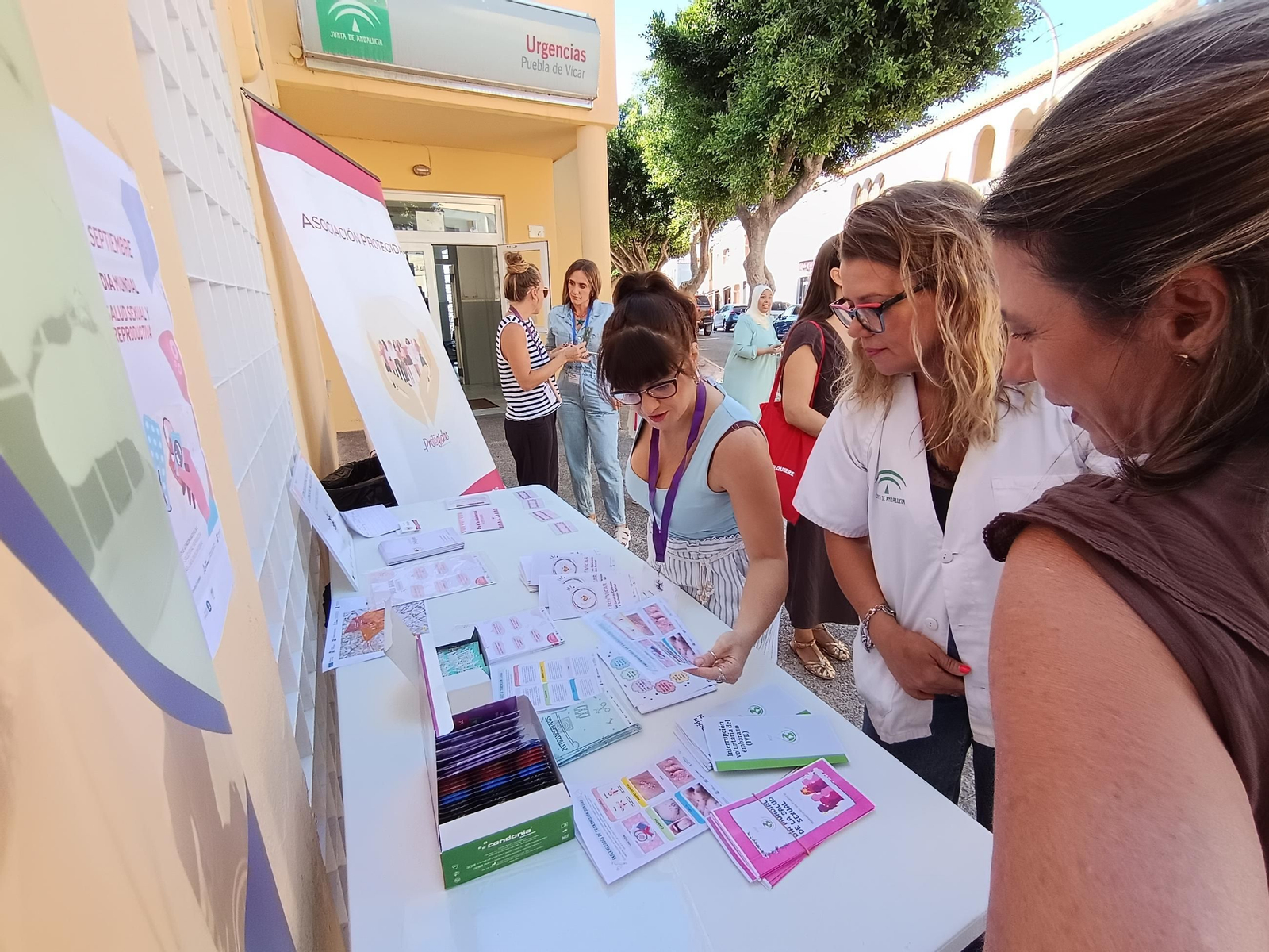 Los métodos anticonceptivos y las enfermedades de transmisión sexual fueron algunos de los temas  tratados