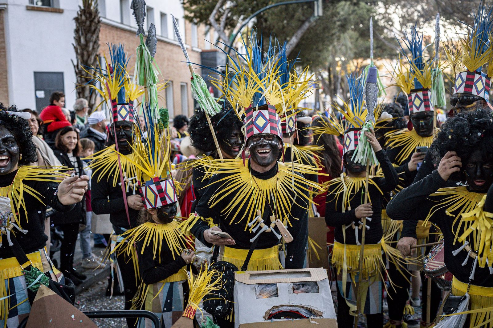Las mejores imágenes de la Cabalgata del Humor del Carnaval de Cádiz 2026