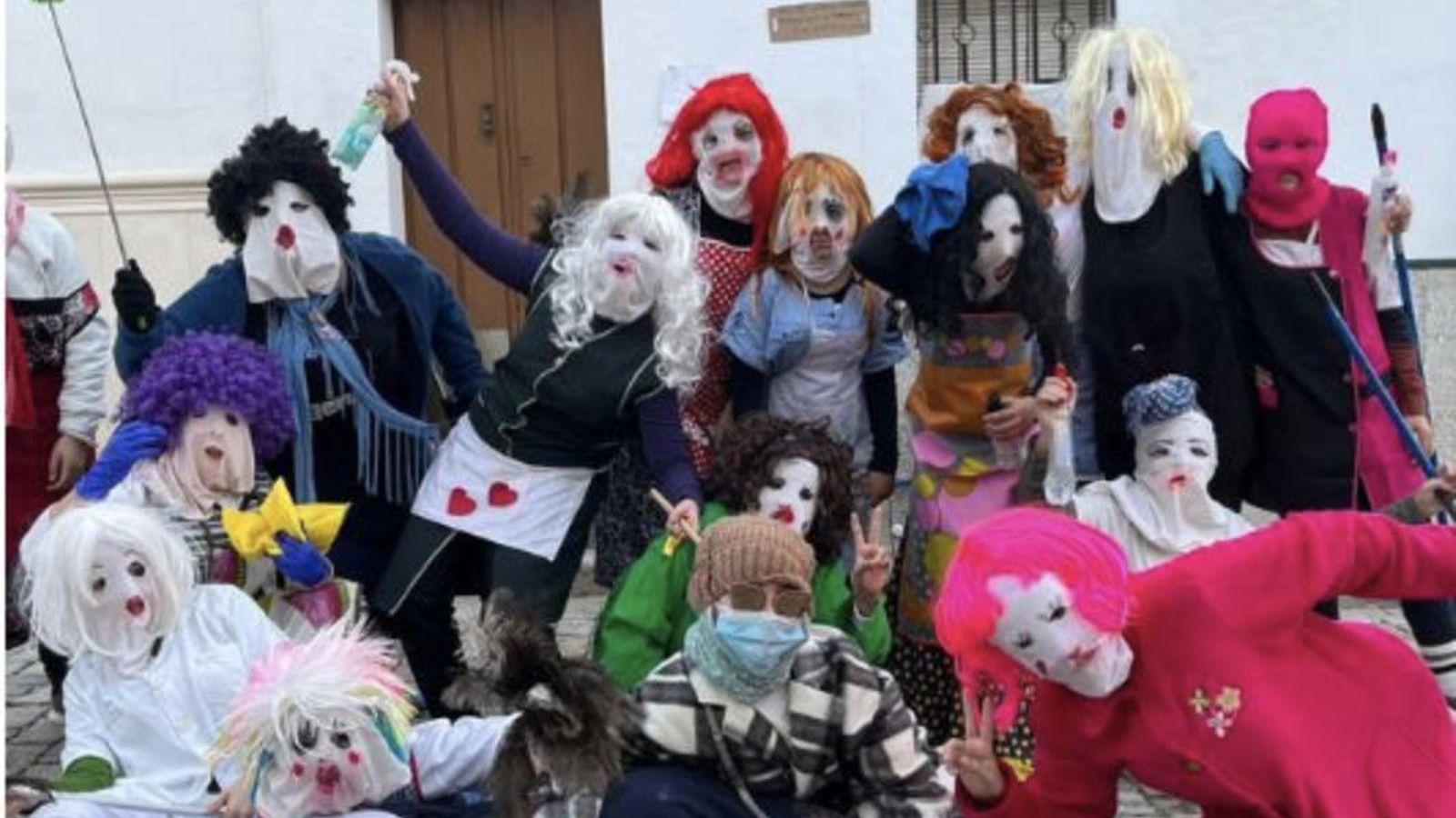 Imagen de las máscaras De Fuentes de Andalucía