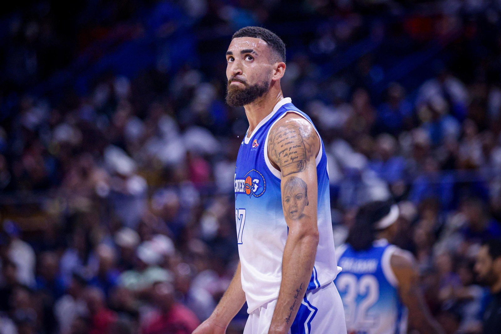 Show de Chris Duarte: 33 puntos y su equipo, a una victoria de la final