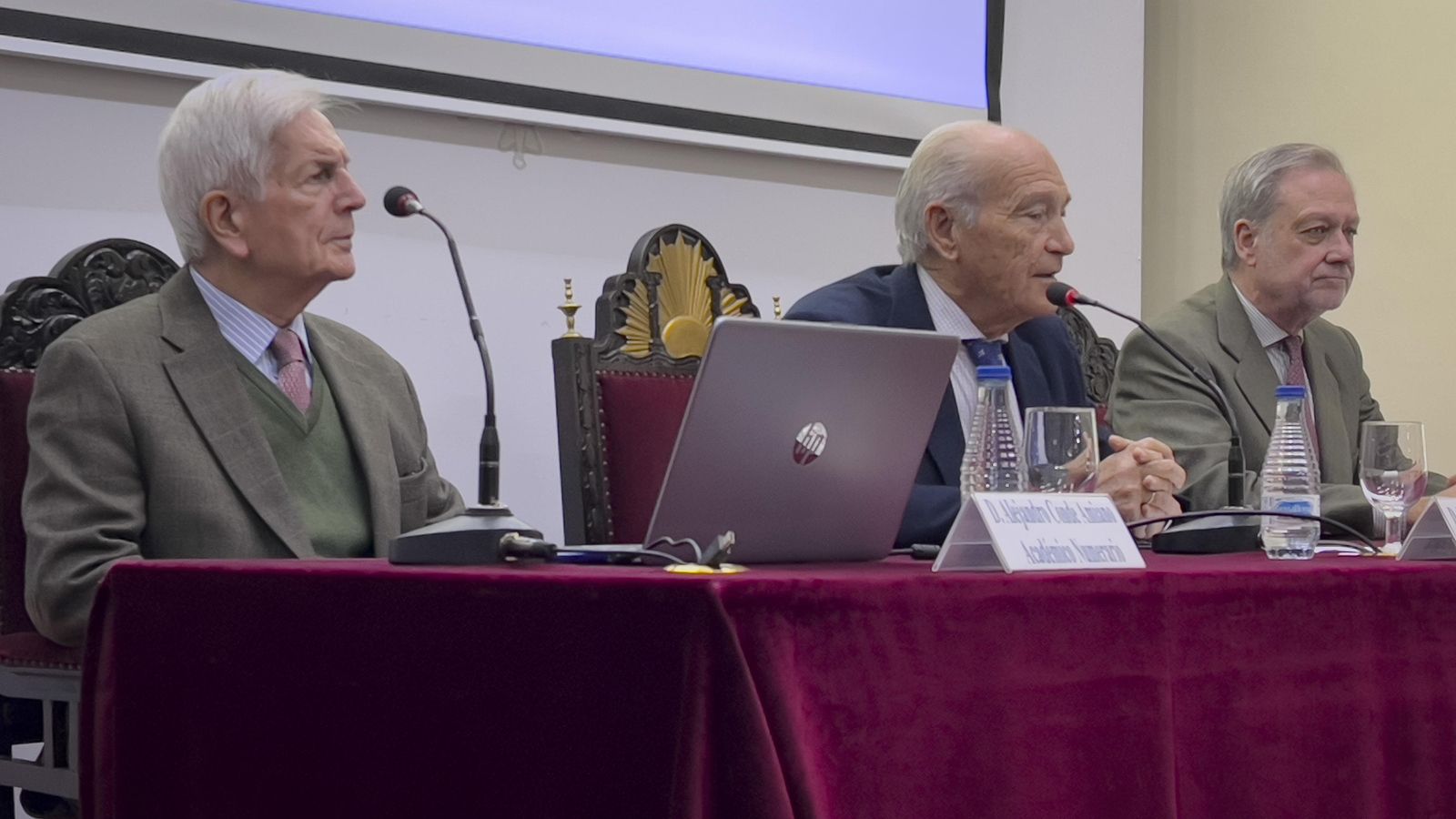 Un momento de la conferencia.