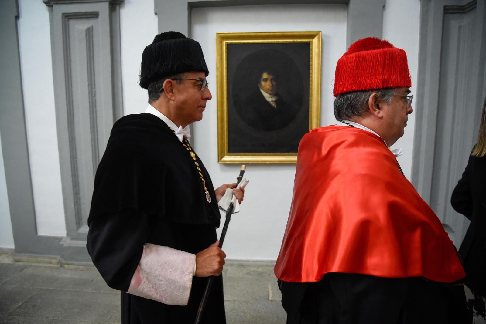 El rector Miguel Ángel Casto antes de comenzar el acto inaugural del curso 2025/26 en la US.