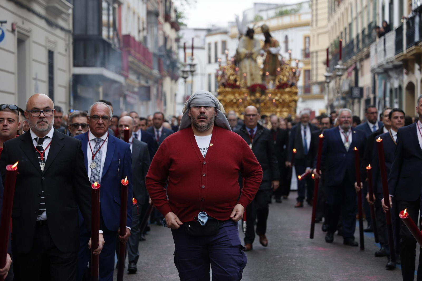 Las imágenes del regreso de San Gonzalo por el puente de Triana